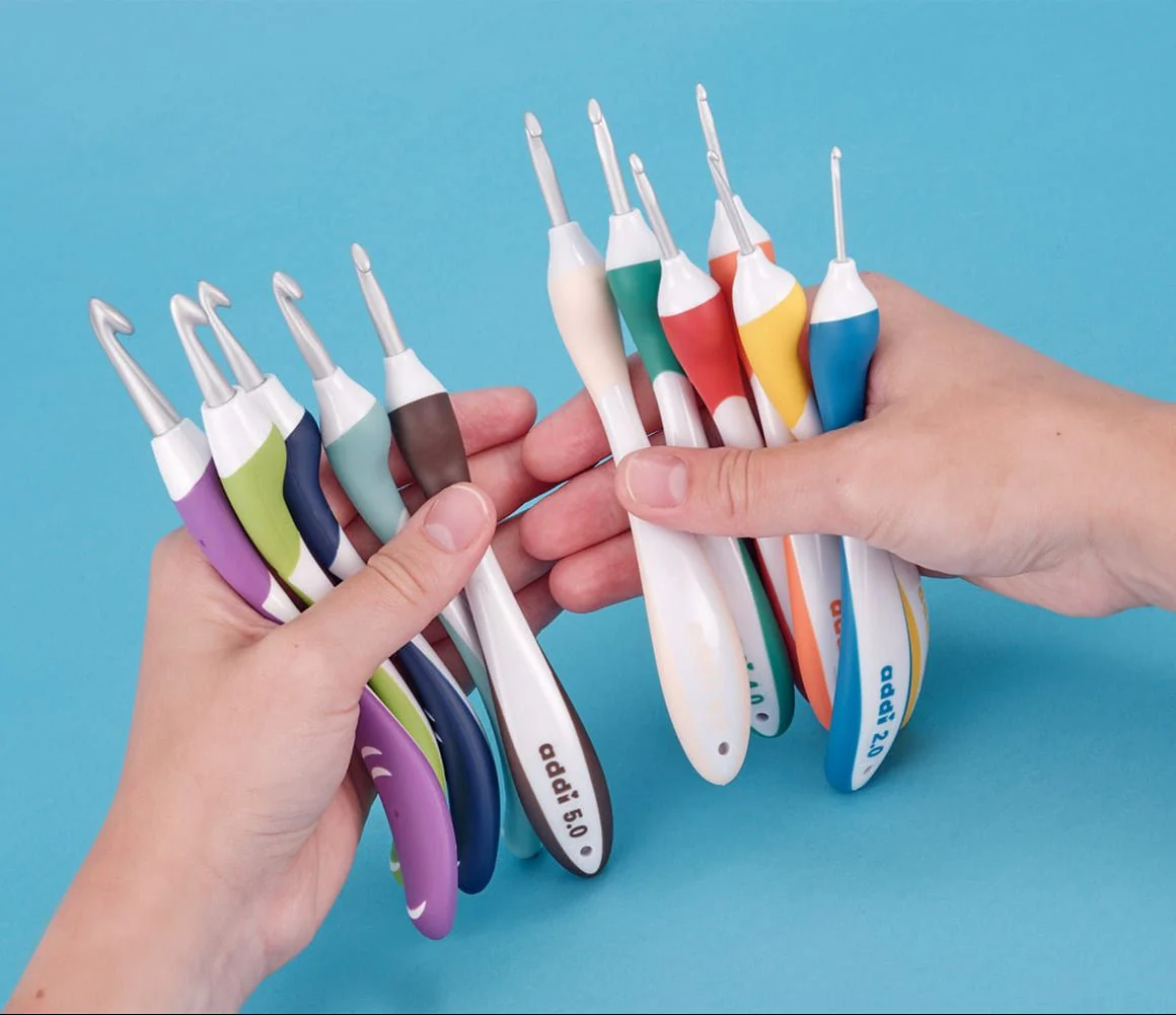 addi Swing Crochet Hook 140-2, addi Maxi Swing Wool Crochet Hook 141-2 - Ergonomic & Relaxing - Image 3