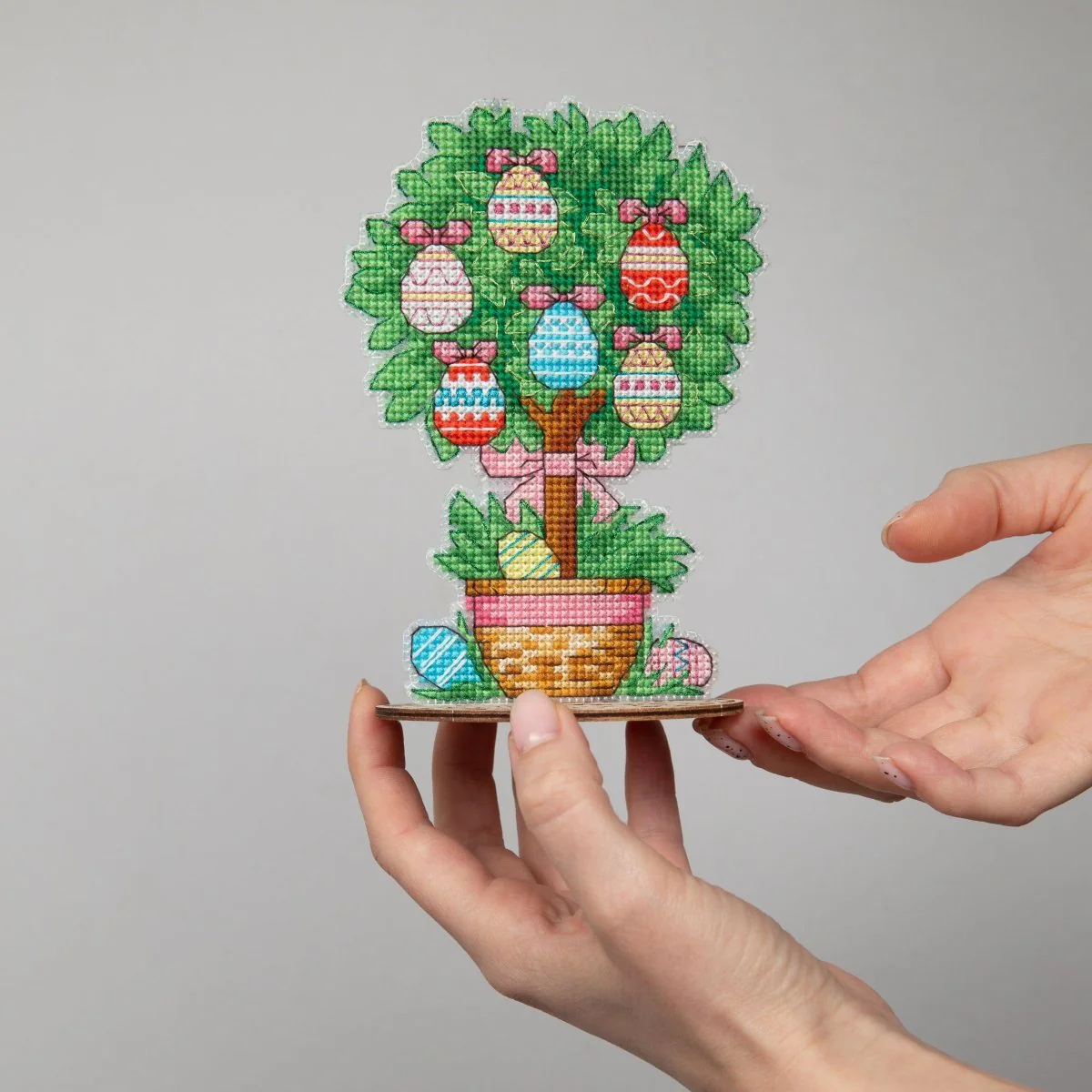 EASTER TREE "Happy Easter!", Counted Cross Stitch Kit, 14 count plastic canvas, size 10,5 x 14 cm, CRYSTAL ART (T-63) - Image 3